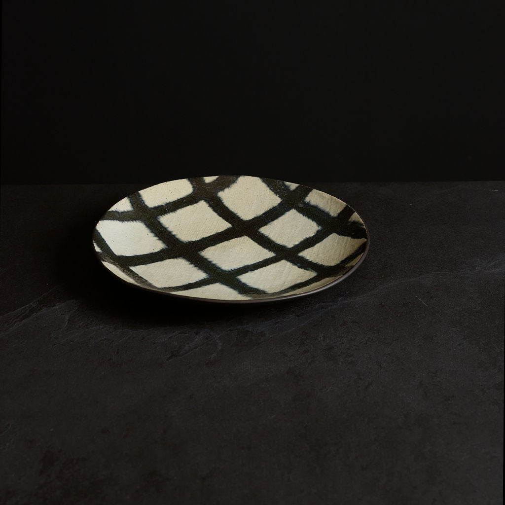 Otto 21cm Cross Side Plate - PRE-ORDER FOR NOV