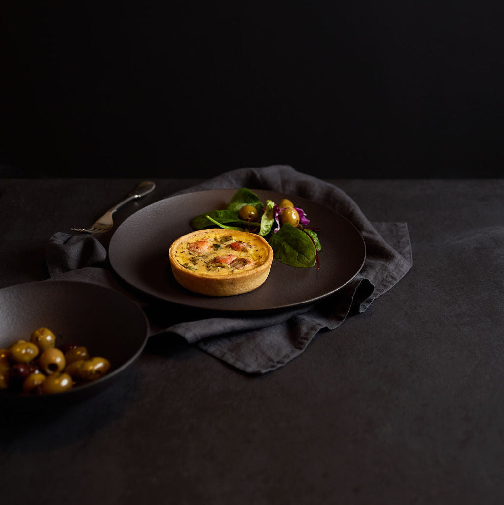 NEW Otto 26cm Dinner plate-black - PRE-ORDER FOR NOV